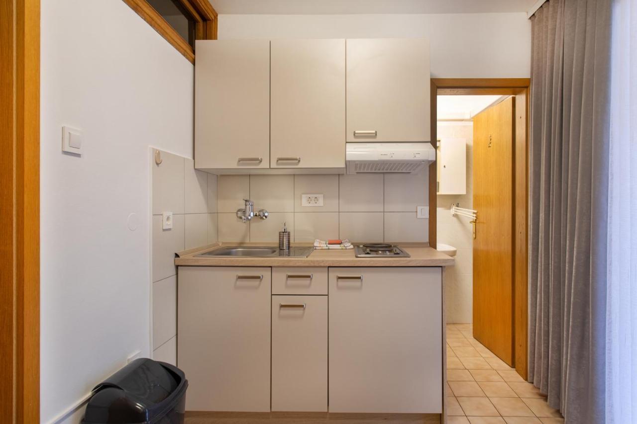 Apartmaji Pri Perotu Izola Ngoại thất bức ảnh