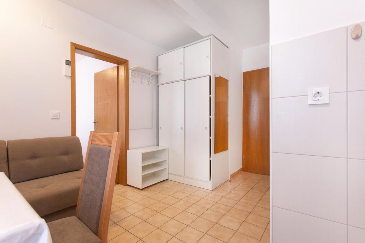 Apartmaji Pri Perotu Izola Ngoại thất bức ảnh