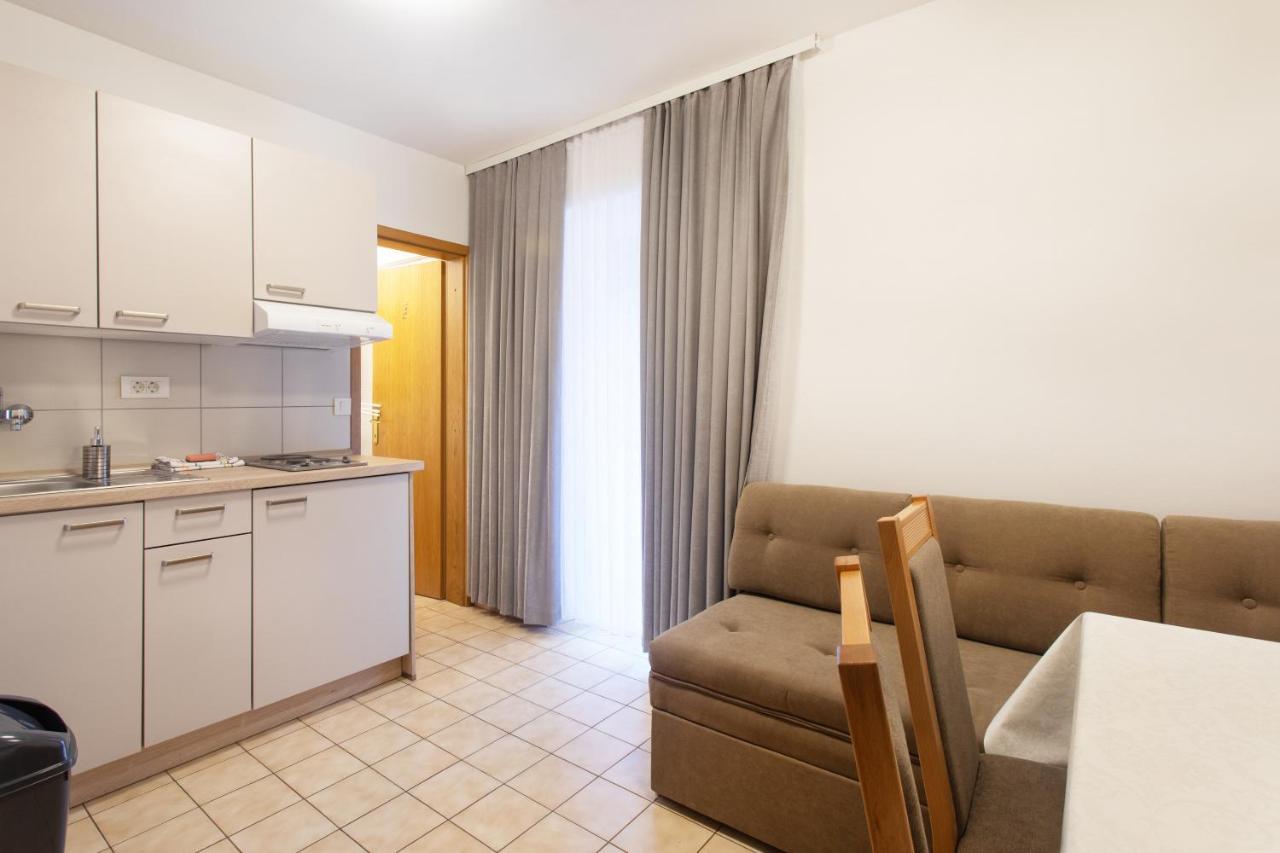 Apartmaji Pri Perotu Izola Ngoại thất bức ảnh