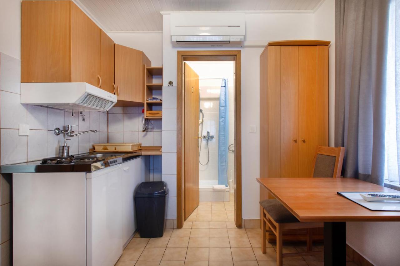 Apartmaji Pri Perotu Izola Ngoại thất bức ảnh